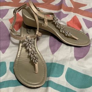 Madeline Stuart Embellished Wedge Sandal Sz 8